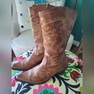 Boot Scootin! Cowboy boots